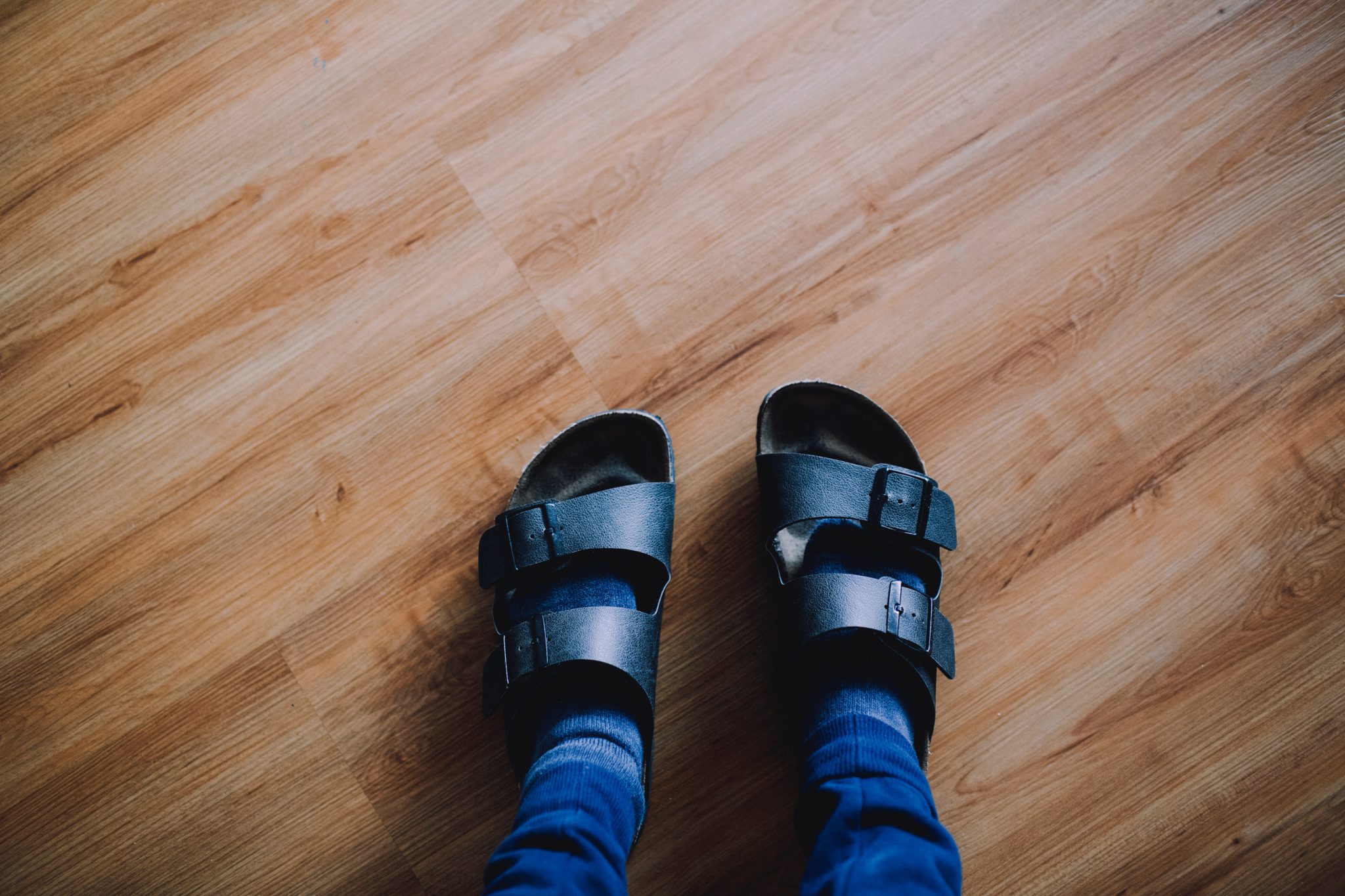How Wearing Slippers at Home Benefits Your Feet » Dose of Healthcare